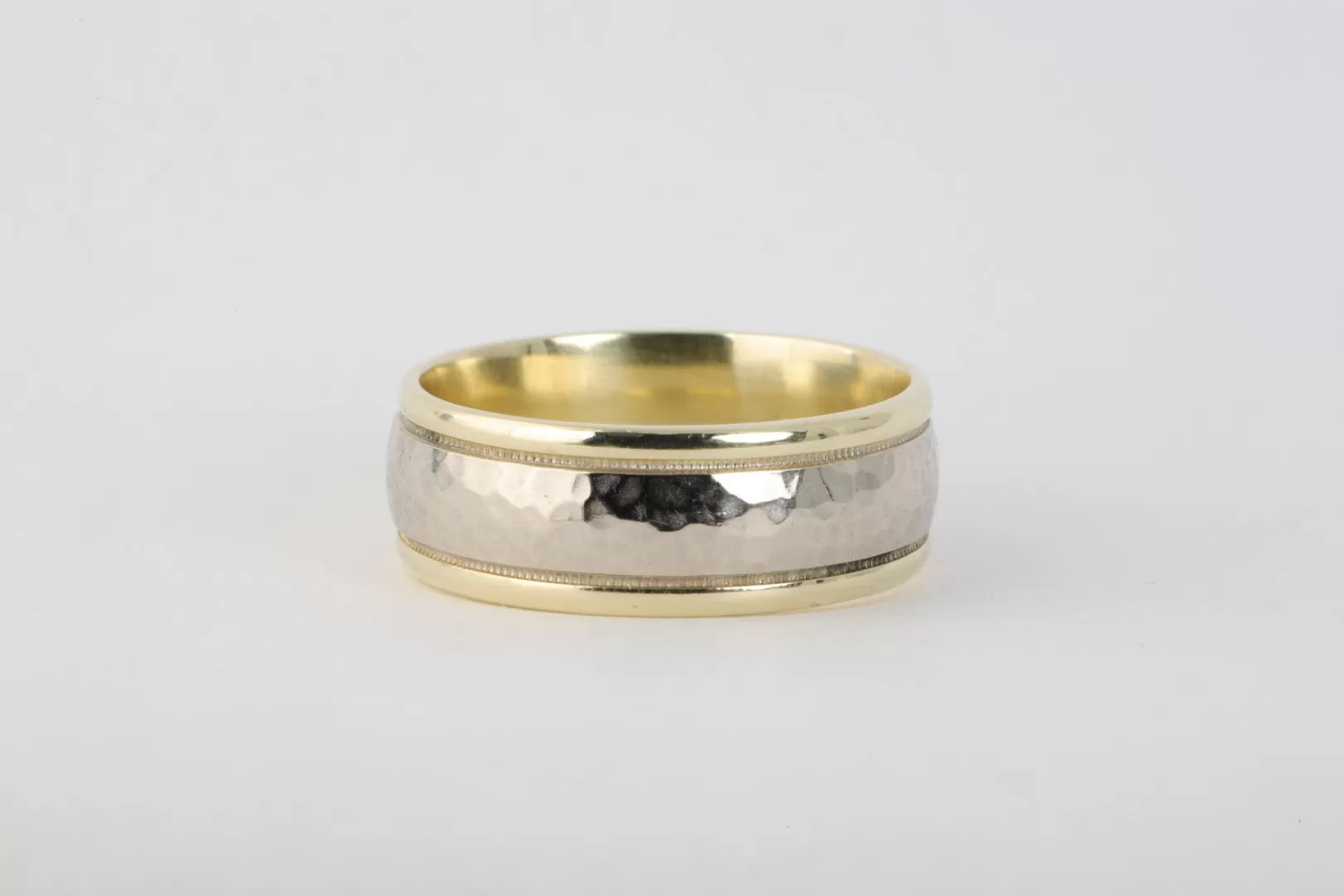 14k Two-Tone Gold with Hammered Texture Ring Size 10 (9.83g.)