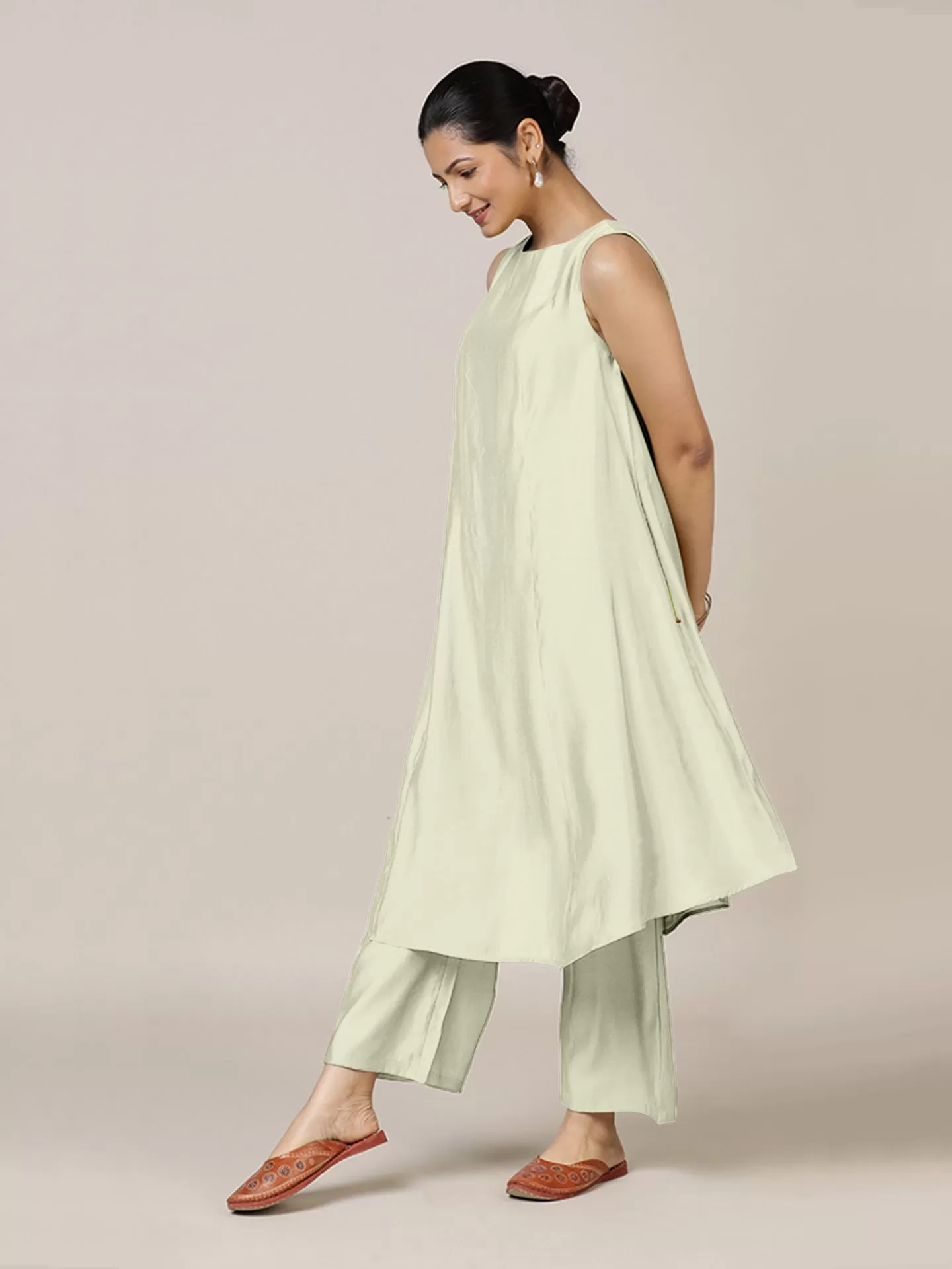 Anoki x Rozaana | A Line Kurta in Ivory with Thread Work | Coords or Only Kurta