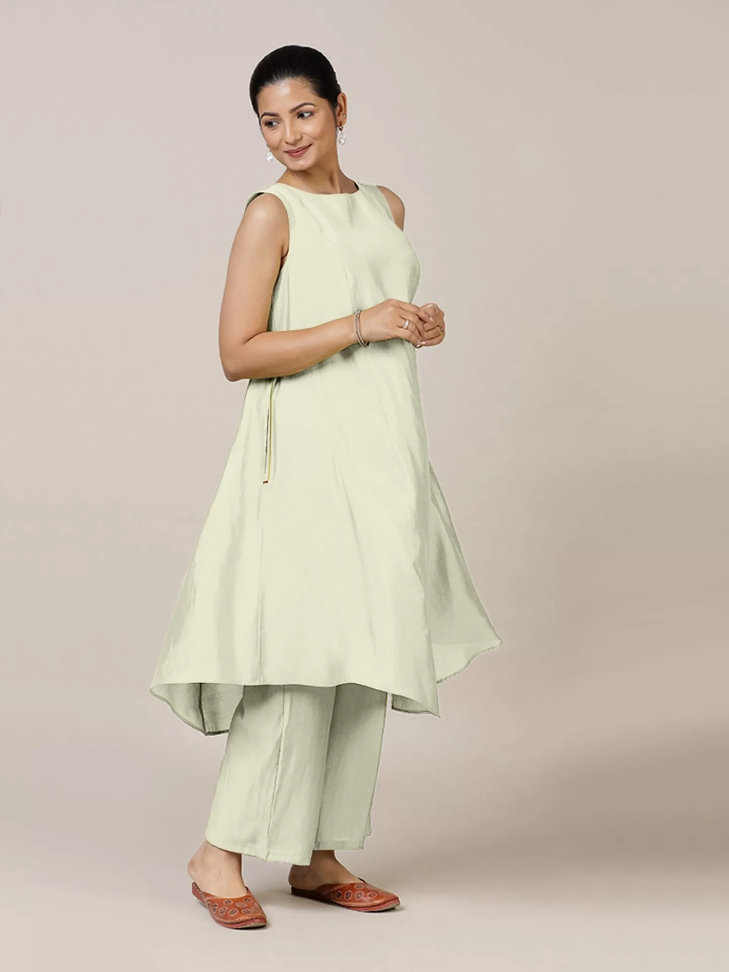 Anoki x Rozaana | A Line Kurta in Ivory with Thread Work | Coords or Only Kurta