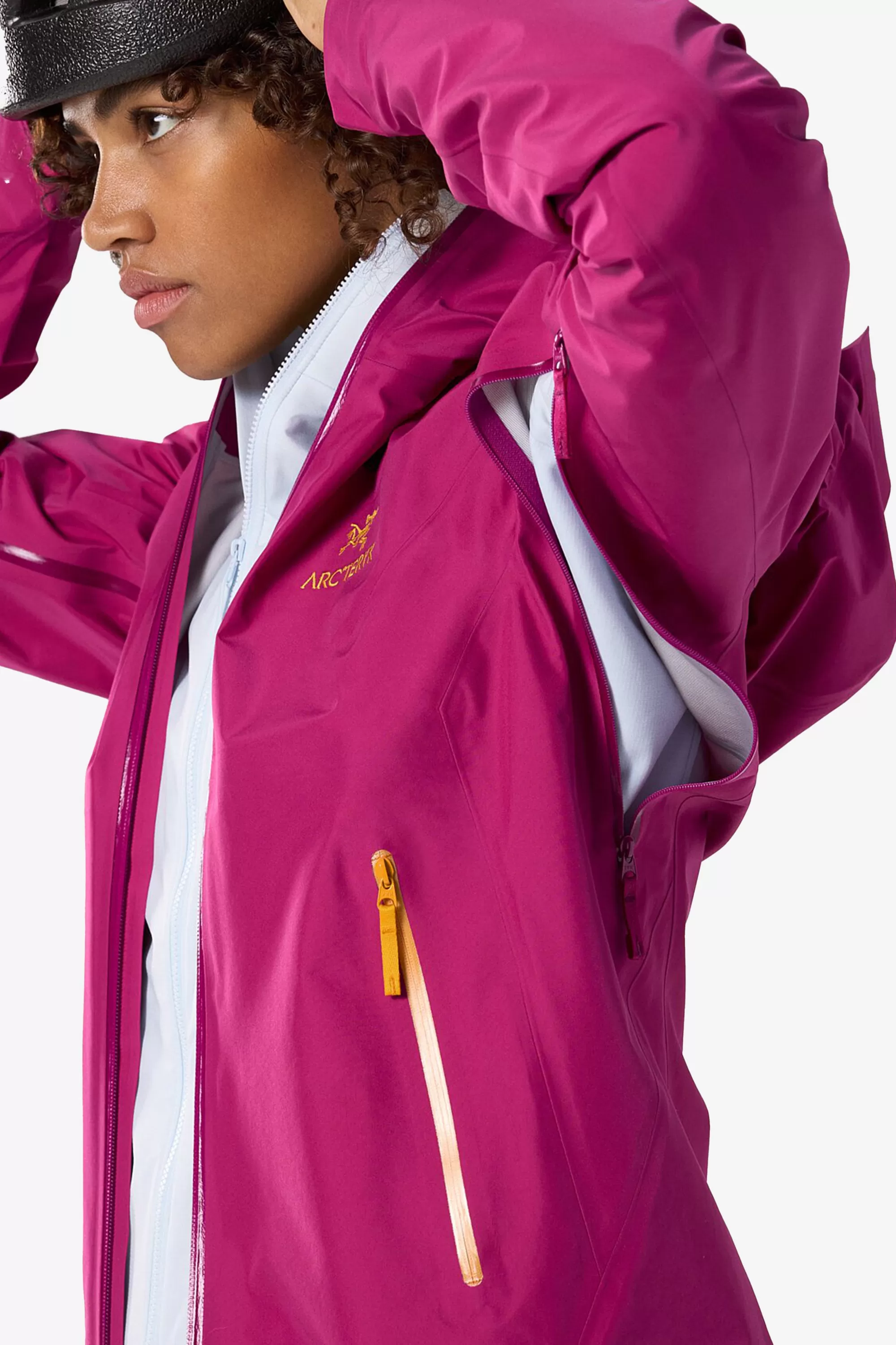 Arc'teryx Women's Beta LT Jacket in Amaranthus/Edziza