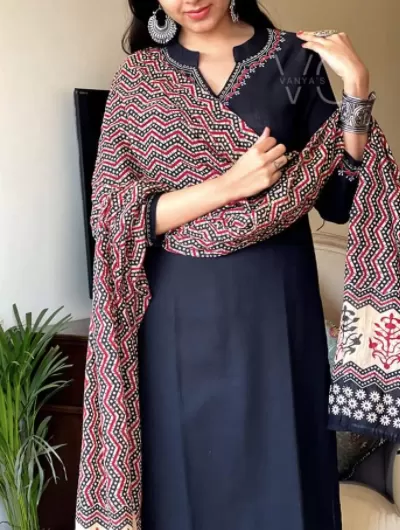 Black Brown Cotton Ikat Women Suit