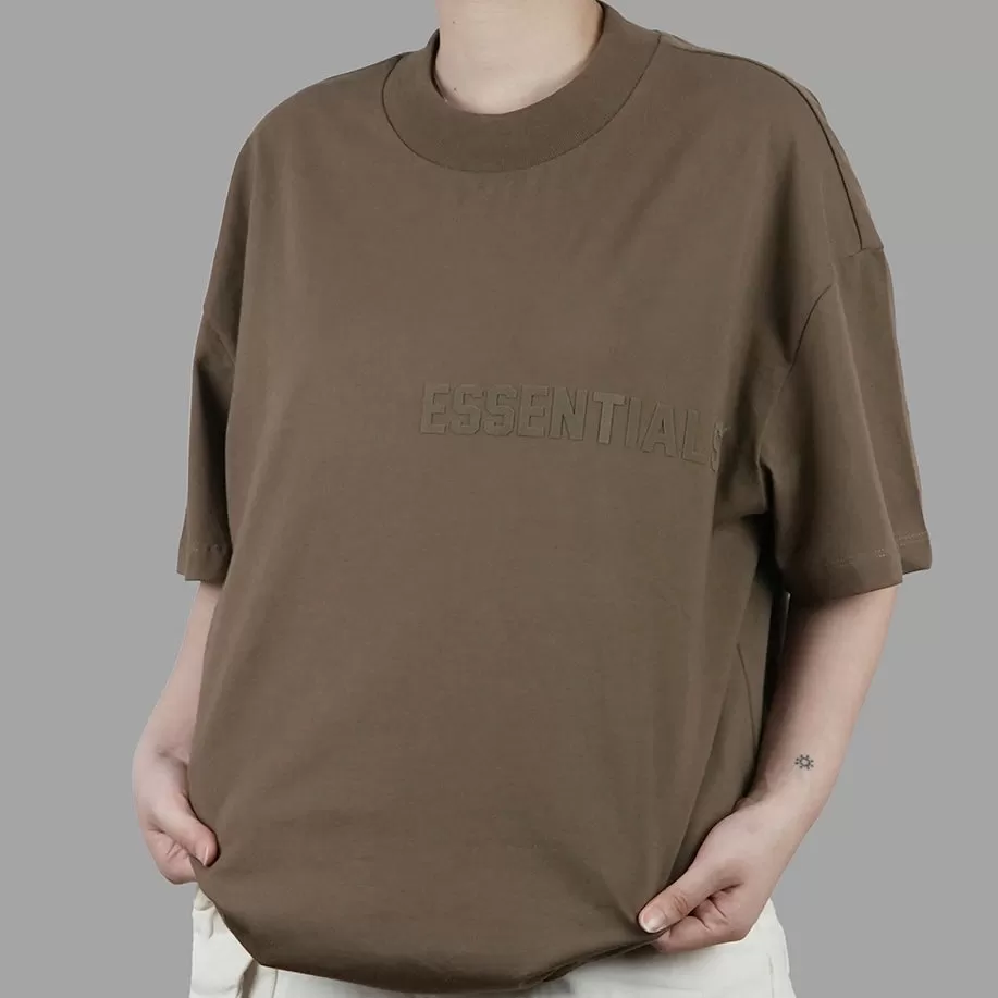 FEAR OF GOD Essentials Felt Logo Tee Wood