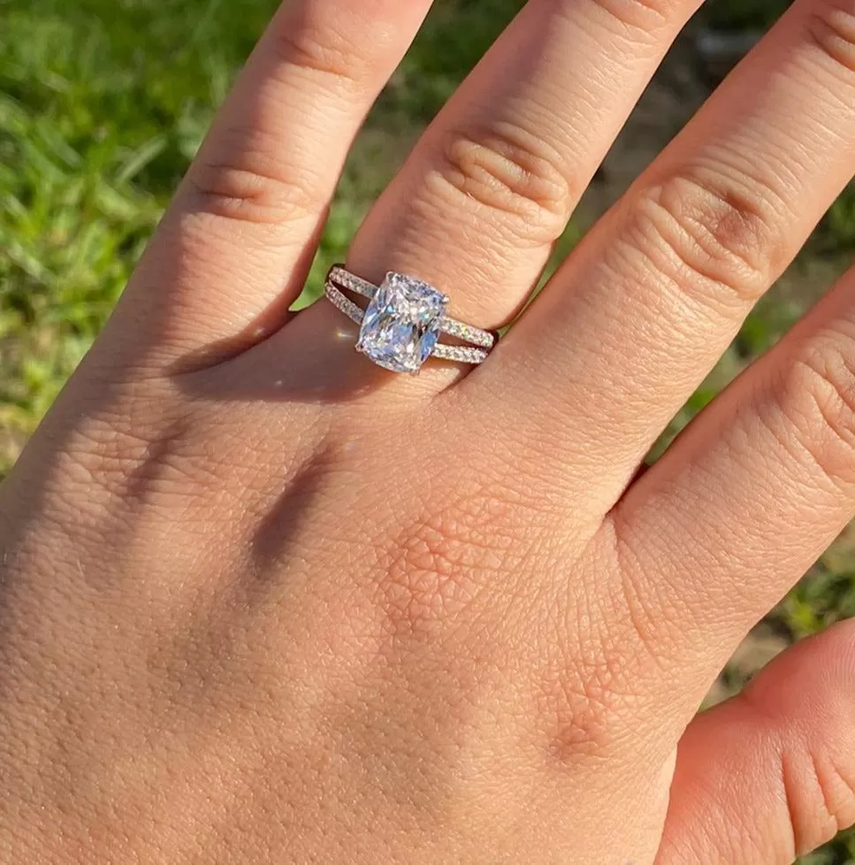 HARPER MOISSANITE RING