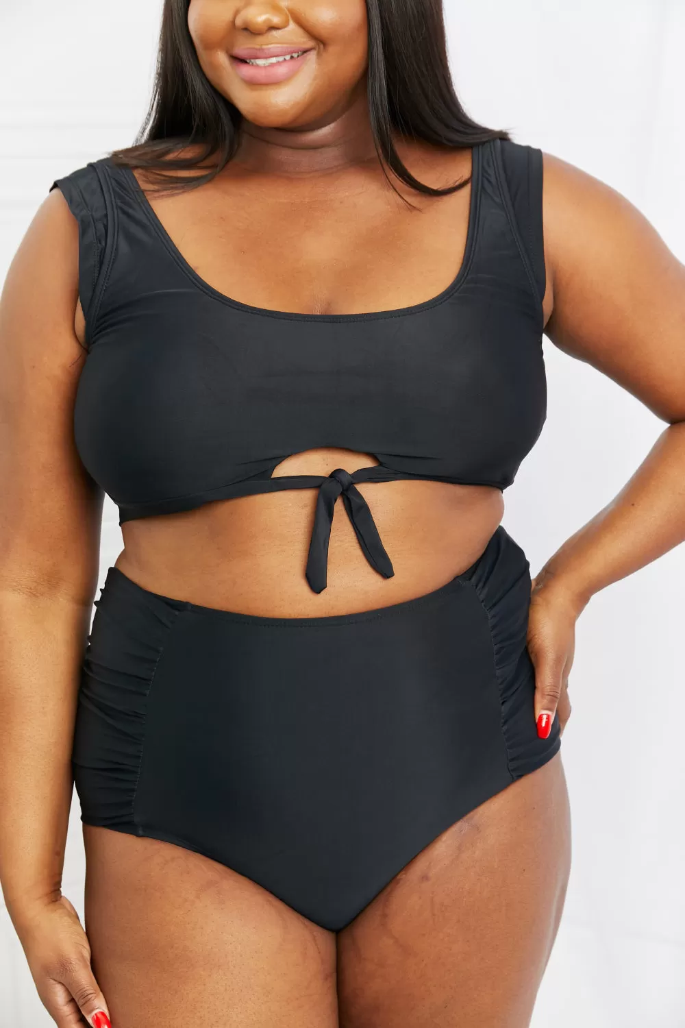 Marina West Swim Sanibel Crop-Badeoberteil und geraffte Hose im Set in Schwarz