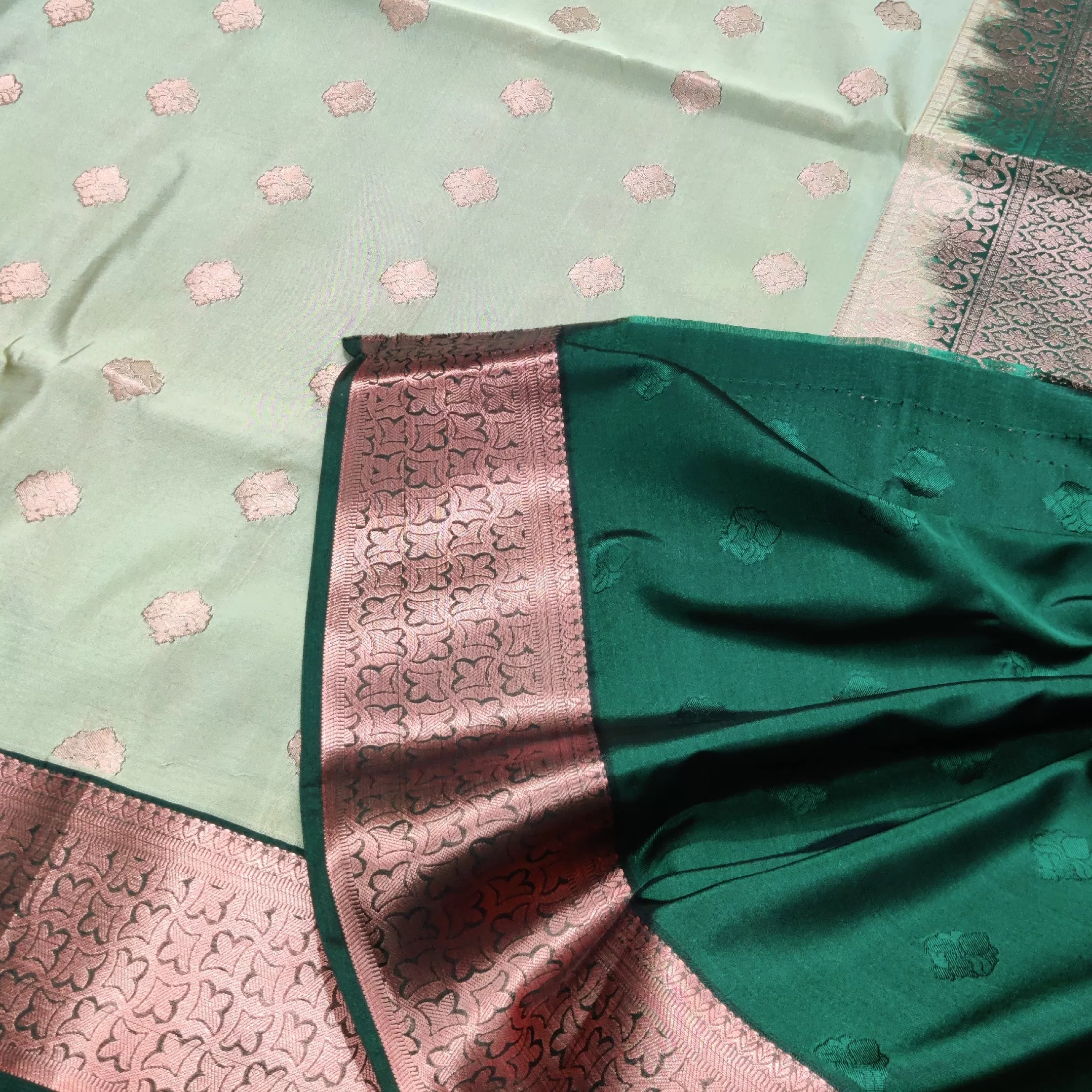 Soft silk saree - HF42